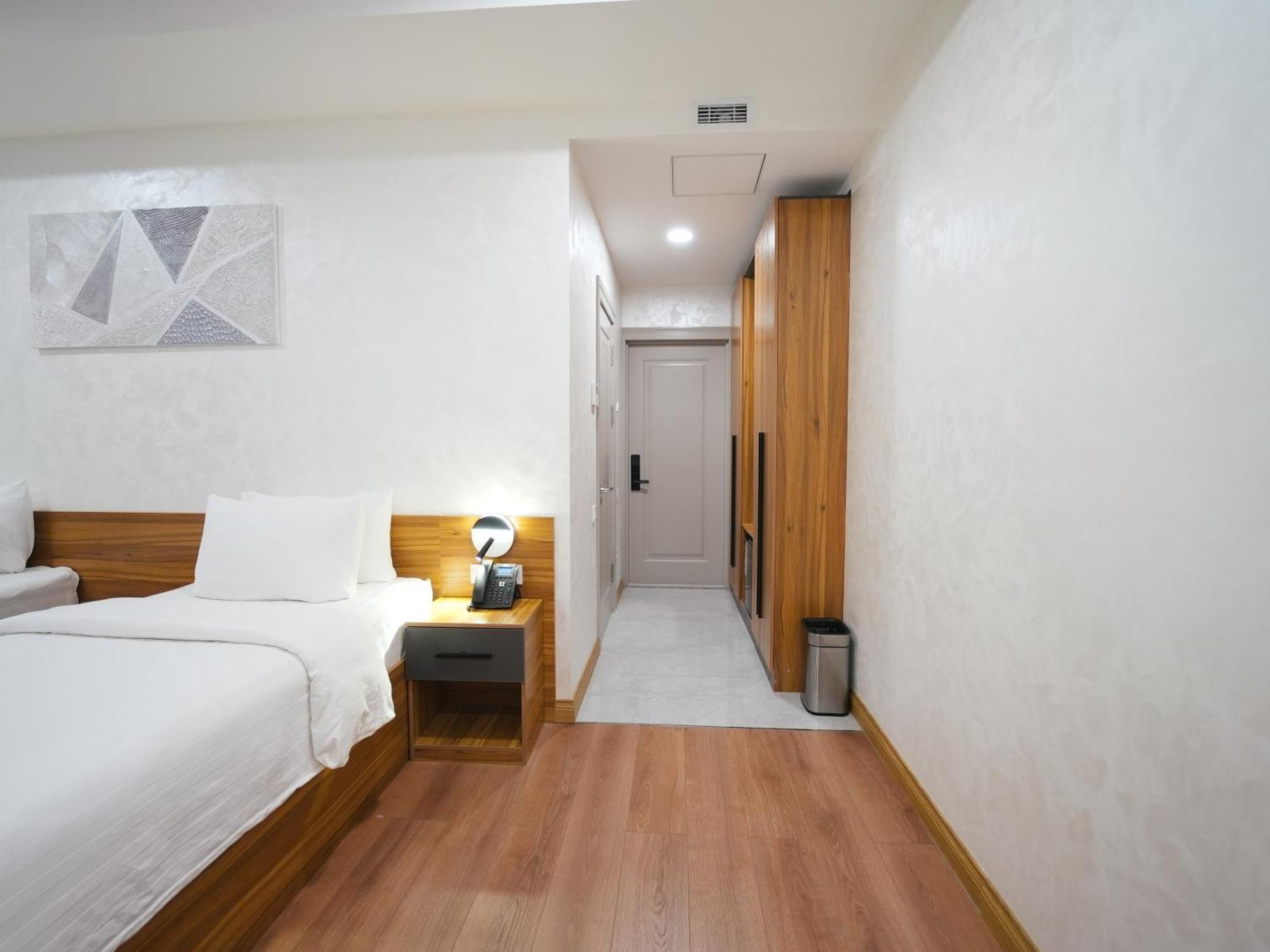 Avant Express Hotel Pool&Spa Tashkent Luaran gambar